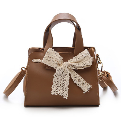 Geanta de dama eleganta din piele ecologica cu panglica din dantela
