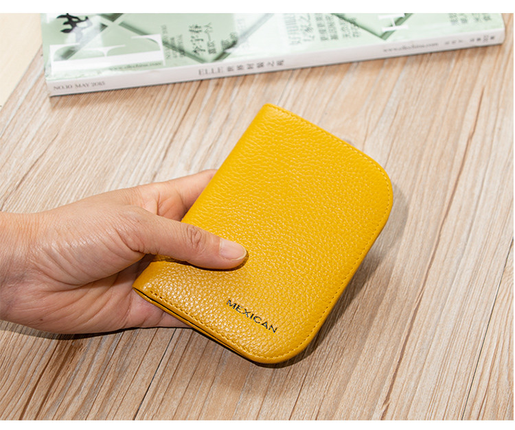 Portofel mic de dama cu inscriptie din imitatie de piele in mai multe culori