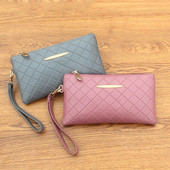 Голям дамски портфейл с метален елемент в няколко цвята