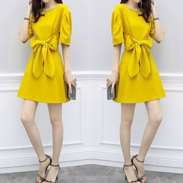 Rochie de dama proaspata de primavara cu maneci 3/4 si panglica galbena