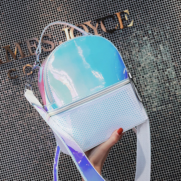 Дамска раница с лъскави елементи в два цвята