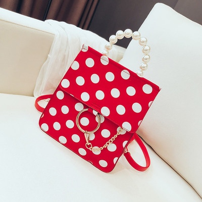 Дамска раница с дръжка от перли в четири цвята