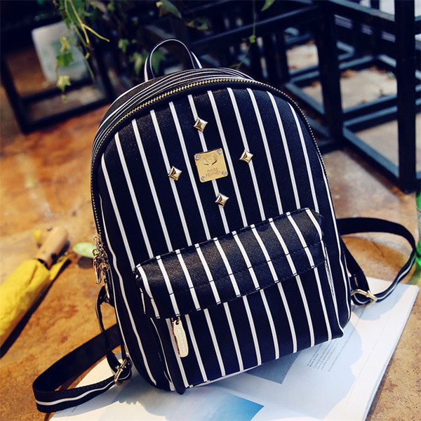 Спортна дамска раница в два модела