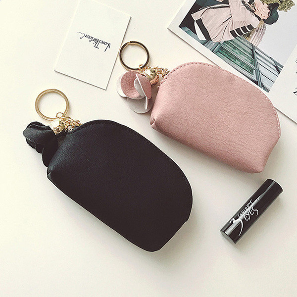 Portofel de dama cu fermoar si ciucuri din imitatie de piele in mai multe culori