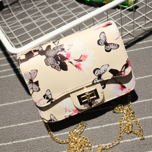 Geanta dama in mai multe culori cu imprimeu floral