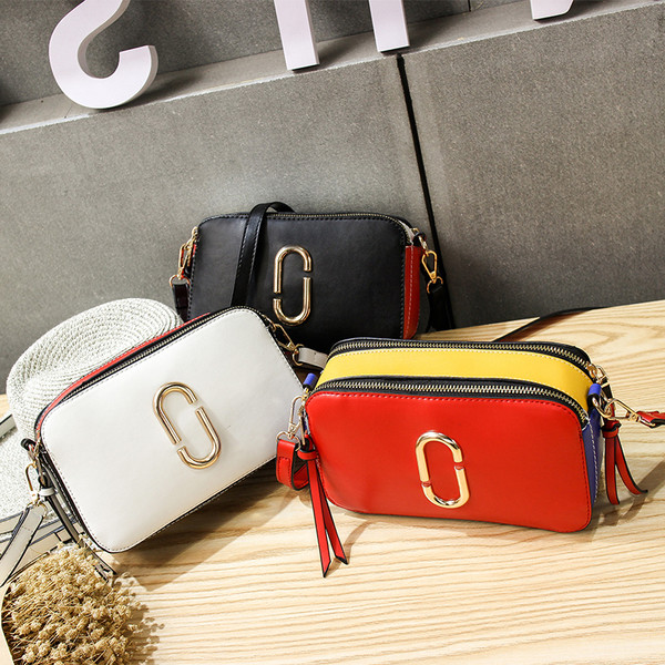 Geanta dama cu elemente colorate si decor metalic