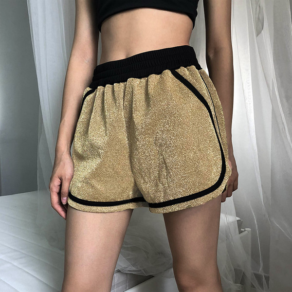 Pantaloni scurti de dama de culoare aurie cu talie inalta