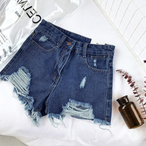 Blugi scurti de dama rupti cu talie inalta in mai multe culori