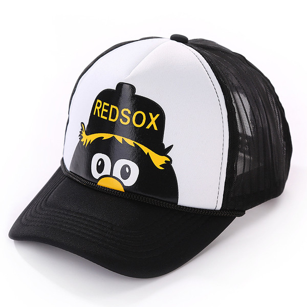 Мъжки шапки с различни щампи и мрежа