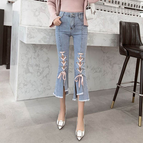 Blugi de dama moderni cu lungime 7/8 si sireturi