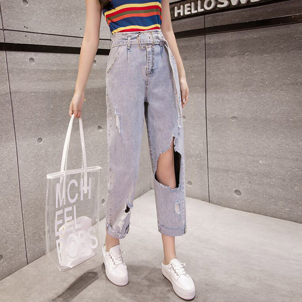 Blugi de dama de vara cu motive rupte si talie inalta - model larg