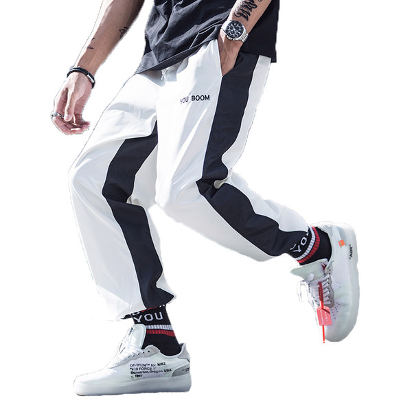 Ανδρικό καθημερινό παντελόνι σε λεύκο και μαύρο χρώμα