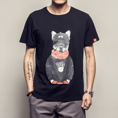 Tricou bărbătesc cu guler în formă de O alb-negru cu imprimeu