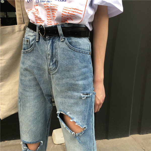 Blugi de dama cu talie inalta si motive rupte