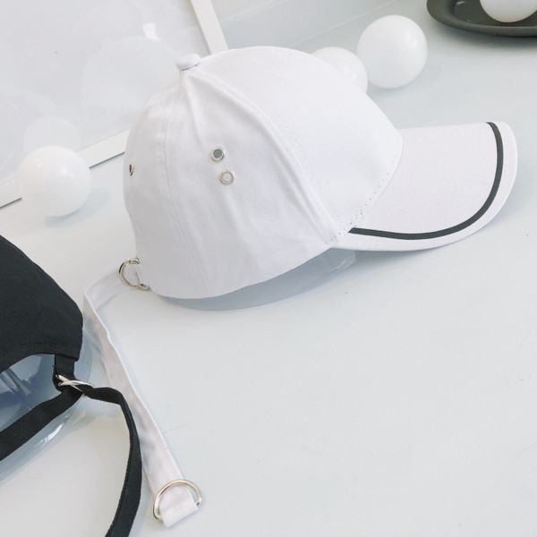 Pălărie casual pentru bărbați în alb-negru