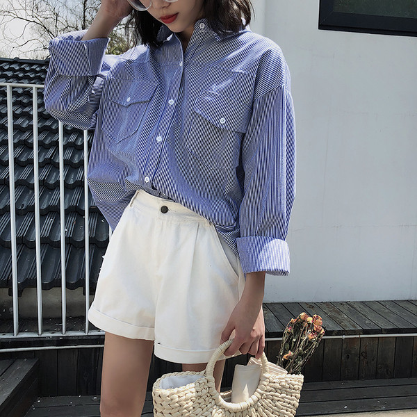 Model larg de blugi de dama scurti cu talie inalta in mai multe culori