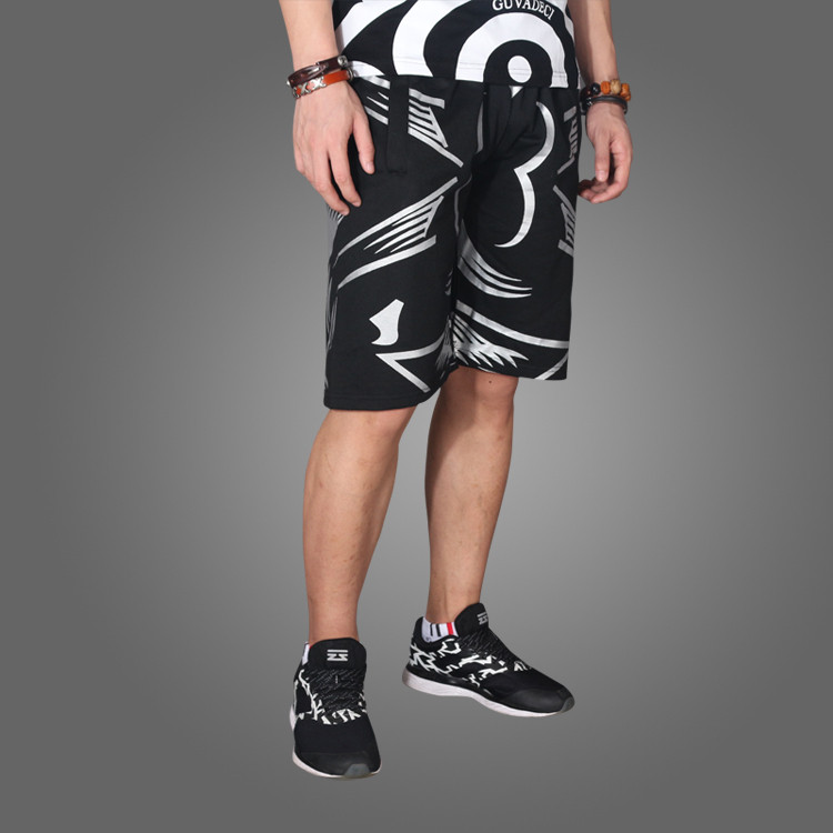 Pantaloni scurți bărbați în două culori cu imprimeu