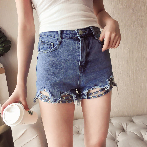 Blugi scurti de dama cu talie inalta si cu ochiuri in mai multe culori