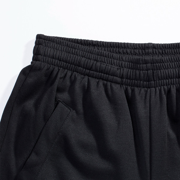 Costum barbatesc in mai multe culori cu imprimeu