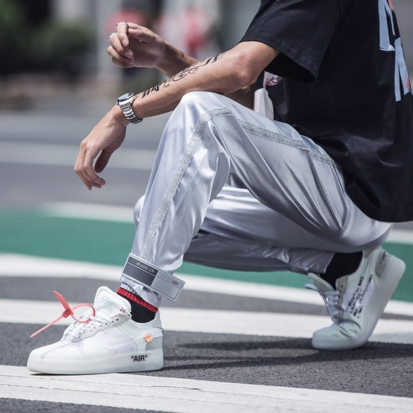 Pantaloni moderni pentru bărbați în două culori, cu petice glezne velcro