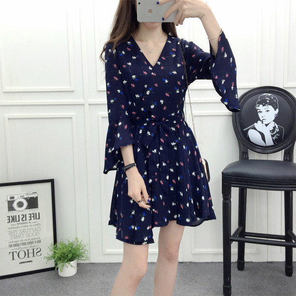 Rochie de dama cu decolteu in V cu motive florale in trei culori