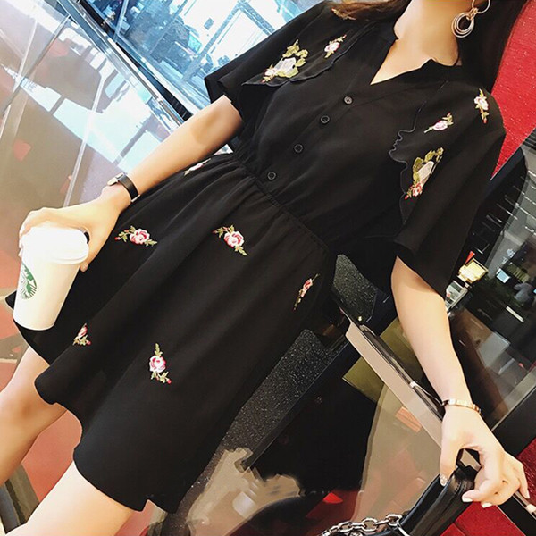 Rochie elegantă din șifon, cu motive florale și mâneci 3/4 de culoare neagră