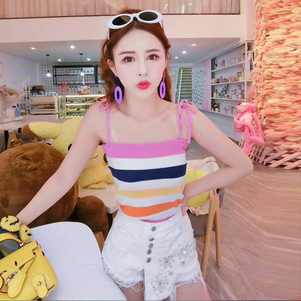 Blugi scurti eleganti de dama cu talie inalta si pietre decorative