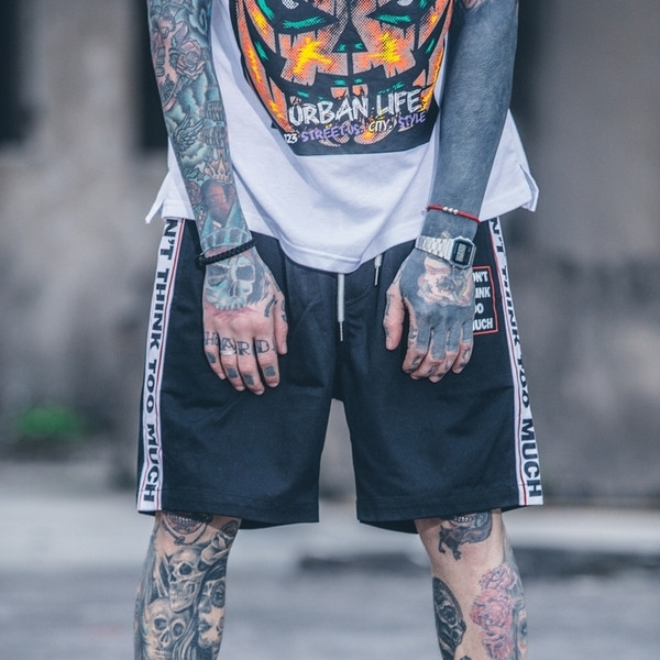 Pantaloni scurți pentru bărbați în trei culori cu inscripții