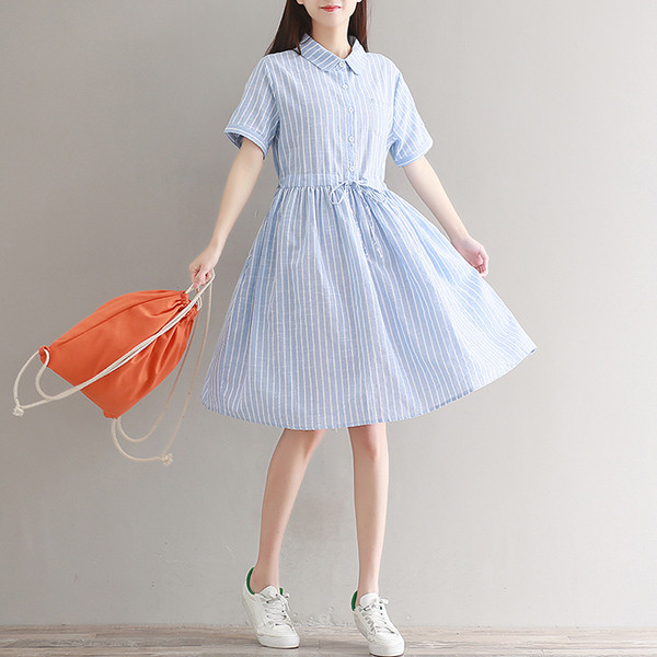 Rochie de primăvară-vară în dungi cu mâneci scurte