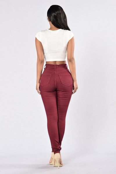 Blugi de dama de culoare rosu inchis cu talie inalta si motive rupte