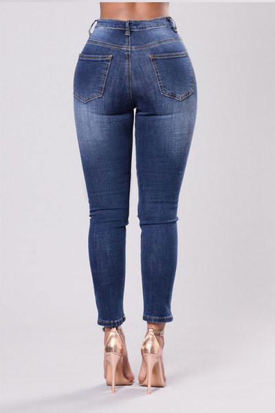 Blugi de dama cu broderie florala si motive rupte