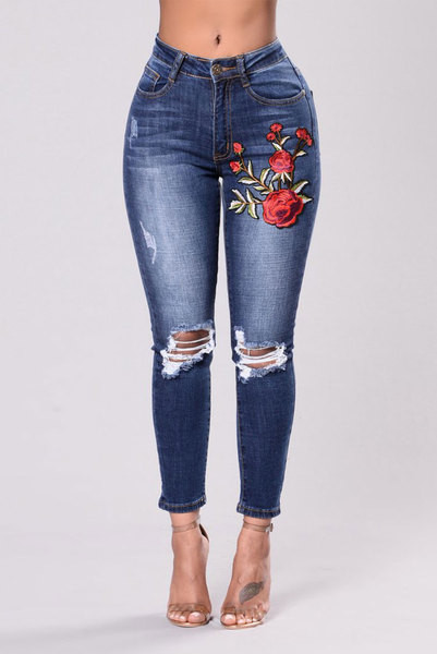 Blugi de dama cu broderie florala si motive rupte
