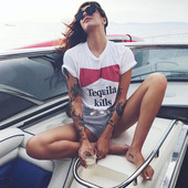 Γυναικείο casual T-shirt με εφαρμογή σε λευκό χρώμα
