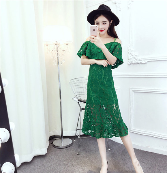 Rochie de dama din dantela cu maneci cazute in mai multe culori