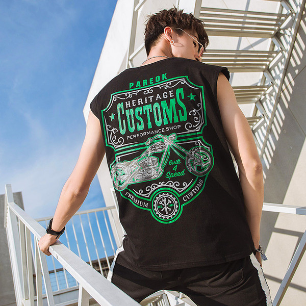 Top bărbați model larg în mai multe culori cu imprimeu color