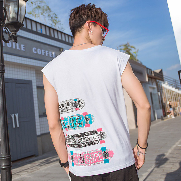 Top bărbați model larg în mai multe culori cu imprimeu color