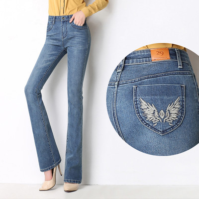 Κομψά γυναικεία τζιν σε δύο χρώματα με κέντημα σε ευρύ μοτίβο