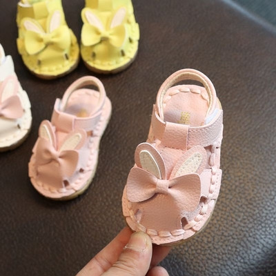 Детски сандали за момиче в три цвята с 3D декорация