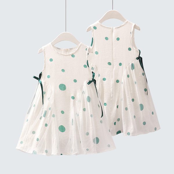 Ефирна детска рокля на точки  в два цвята 