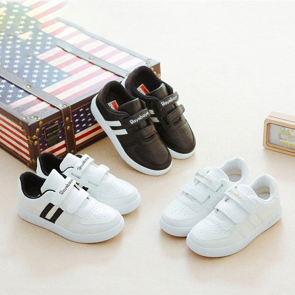 Adidasi copii cu autocolante pentru baieti si fete