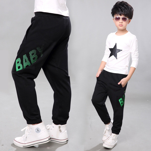 Trening pentru copii pentru baieti in negru cu inscriptie