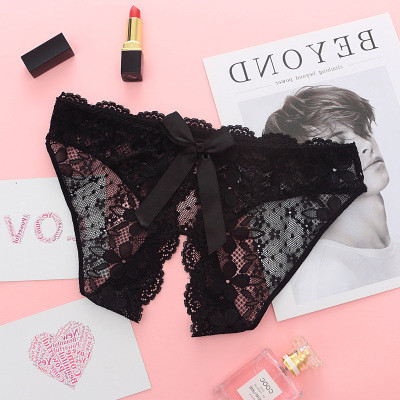 Дамски бикини с отвор и панделка , 4 цвята