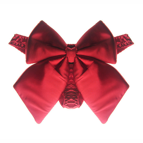 Σέξι μπικίνι κυρίες με πανέμορφη κορδέλα σε μαύρο και κόκκινο χρώμα