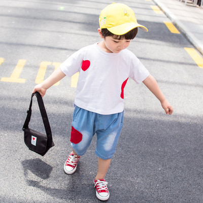 Set copii - Tricou model lat si blugi 7/8 cu imprimeu