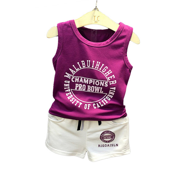 Set modern pentru baieti pentru copii in mai multe culori - maiou si pantaloni scurti cu inscriptie