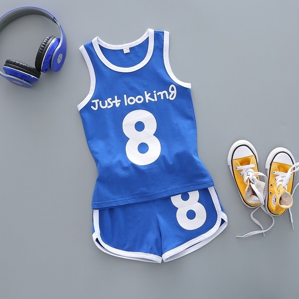 Set sport pentru copii in mai multe culori potrivit pentru baieti si fete