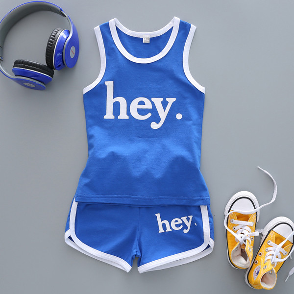 Set sport pentru copii in mai multe culori potrivit pentru baieti si fete