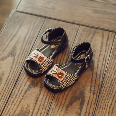 Παιδικά σανδάλια για  κορίτσια με εφαρμογές σε δύο χρώματα