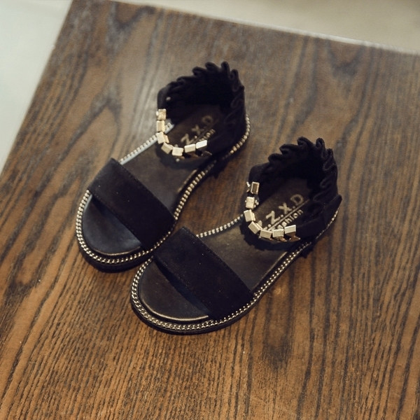 Sandale pentru copii cu decor metalic in negru, roz si maro