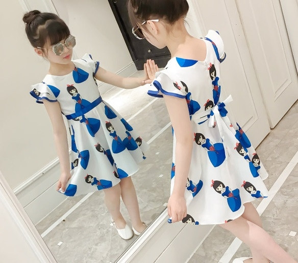 Rochie de sifon pentru copii proaspete croiat model cu aplicatie